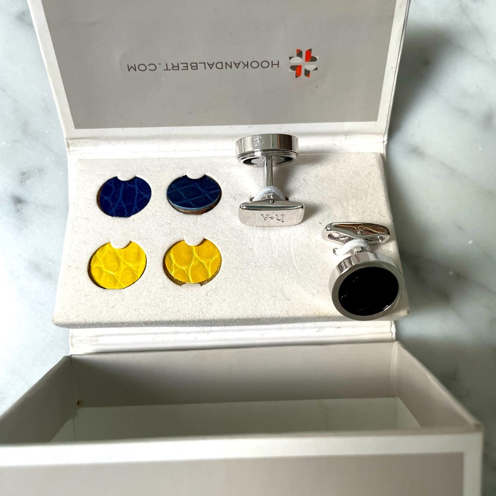 HOOK & ALBERT amazing cufflinks have interchangeable alligator 3 color inserts!